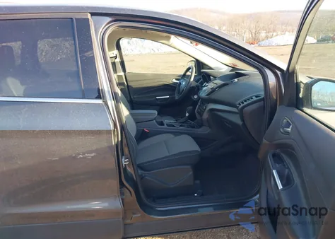 2017 Ford Escape Se from USA, damaged, VIN 1FMCU0GD1HUA52442